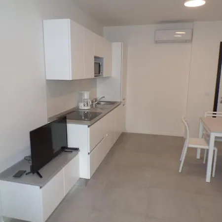 Village With Shared Pool, Hot Tub, Shared Garden *